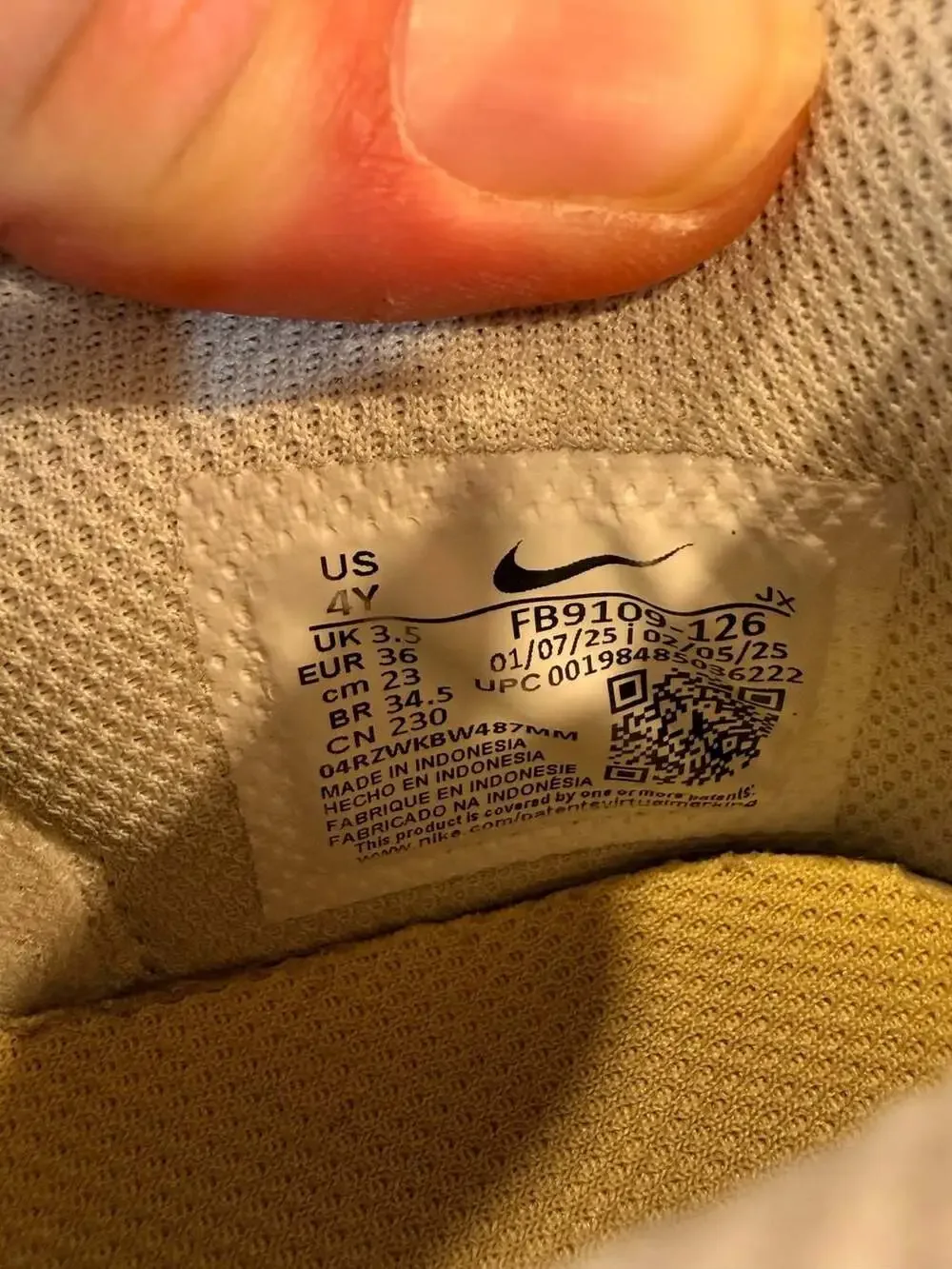 Nike Dunk Low 'White Soft Yellow' Leather Low Top Kids Size 4Y